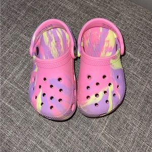 Toddler girls croc shoes